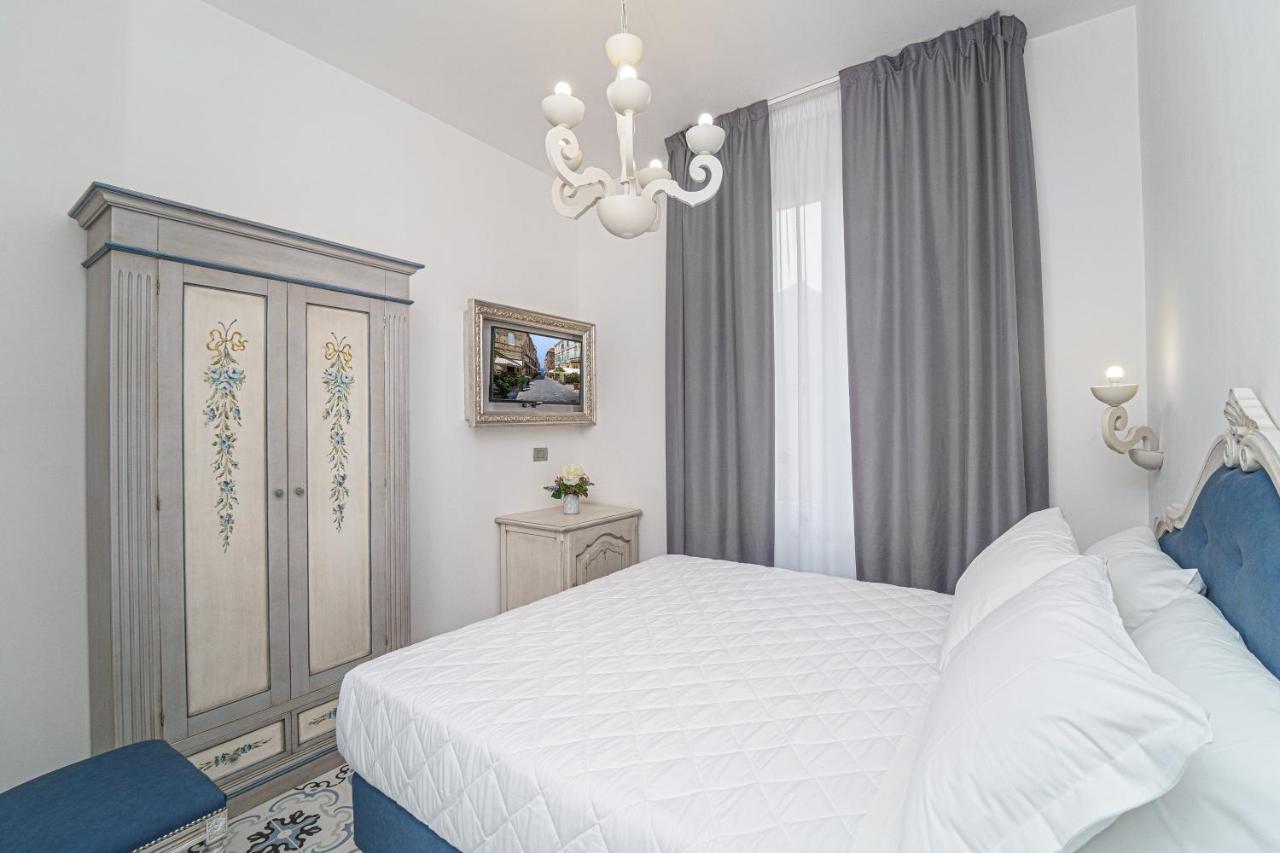 Plaza Boutique - Tropea