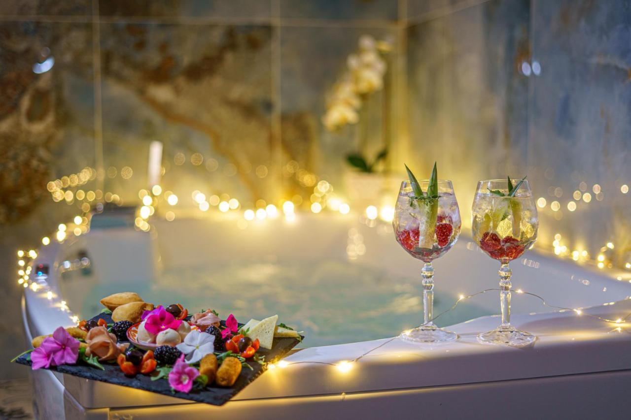 Plaza Boutique - * Tropea